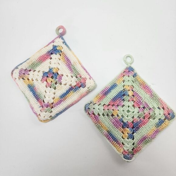 Vintage Set of 2 Handmade Crocheted Square Pot Holders - Picture 1 of 5
